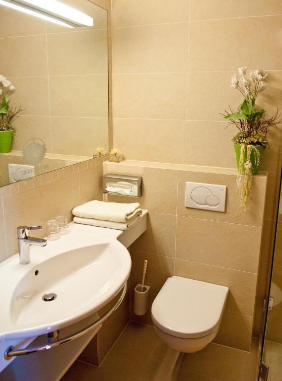 Hotel Garni Entstrasser Кицбюэль Номер фото