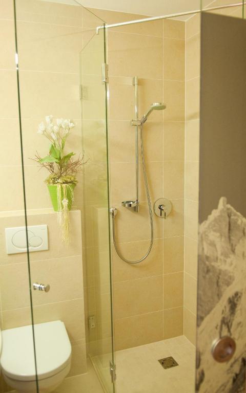 Hotel Garni Entstrasser Кицбюэль Номер фото