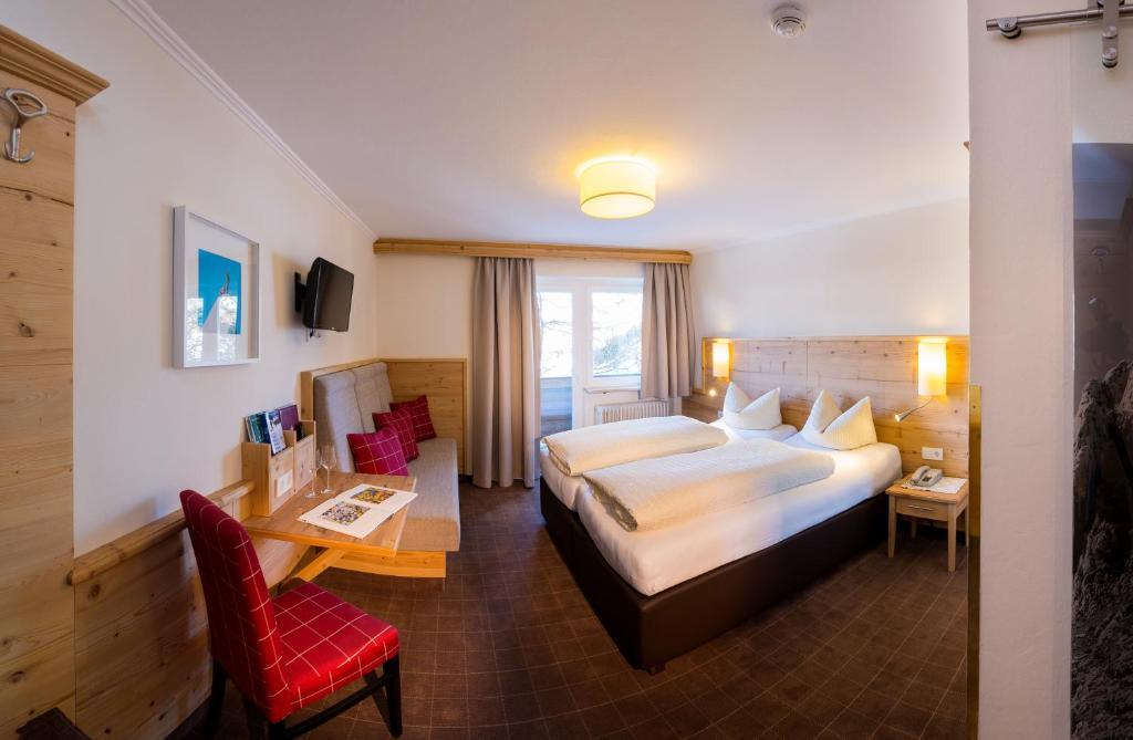 Hotel Garni Entstrasser Кицбюэль Экстерьер фото